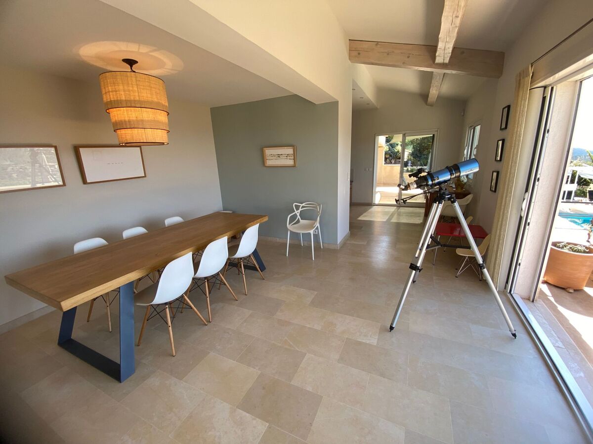 Villa contemporaine 250 m², piscine chauffée et vue Îles d'Or - Photo 16