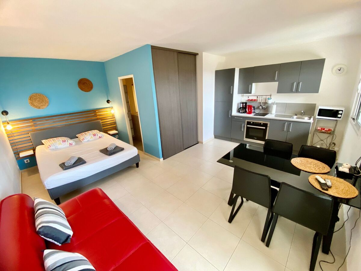 Villa contemporaine 250 m², piscine chauffée et vue Îles d'Or - Photo 31