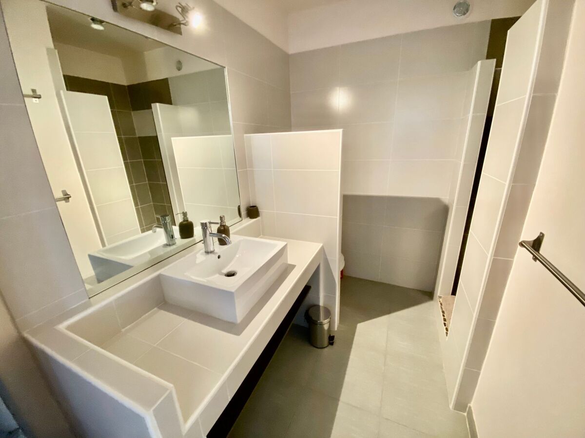 Villa contemporaine 250 m², piscine chauffée et vue Îles d'Or - Photo 32