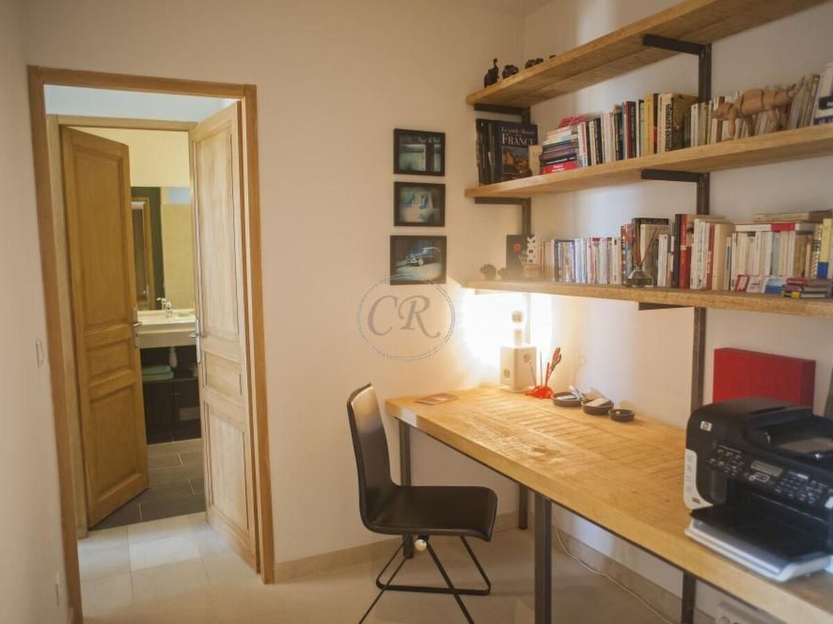 Villa contemporaine 250 m², piscine chauffée et vue Îles d'Or - Photo 33