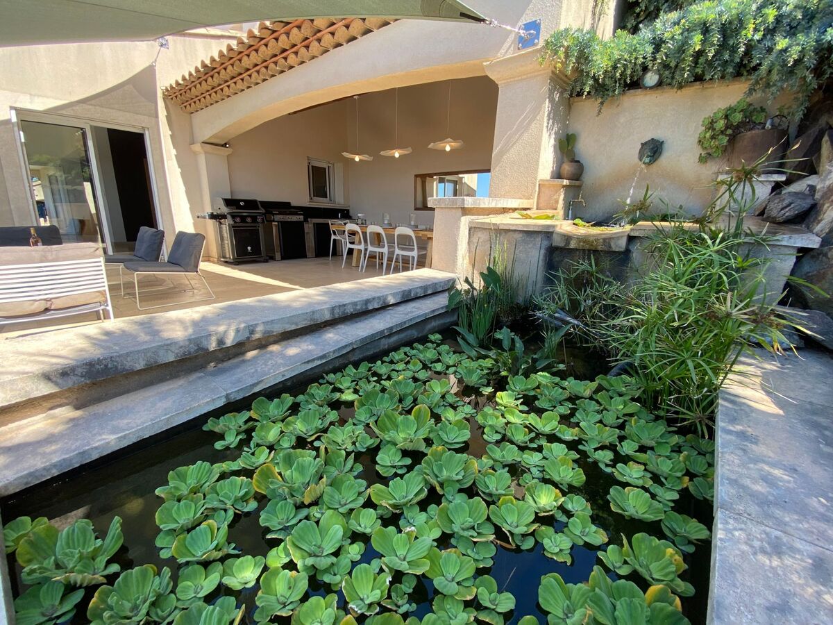 Villa contemporaine 250 m², piscine chauffée et vue Îles d'Or - Photo 35
