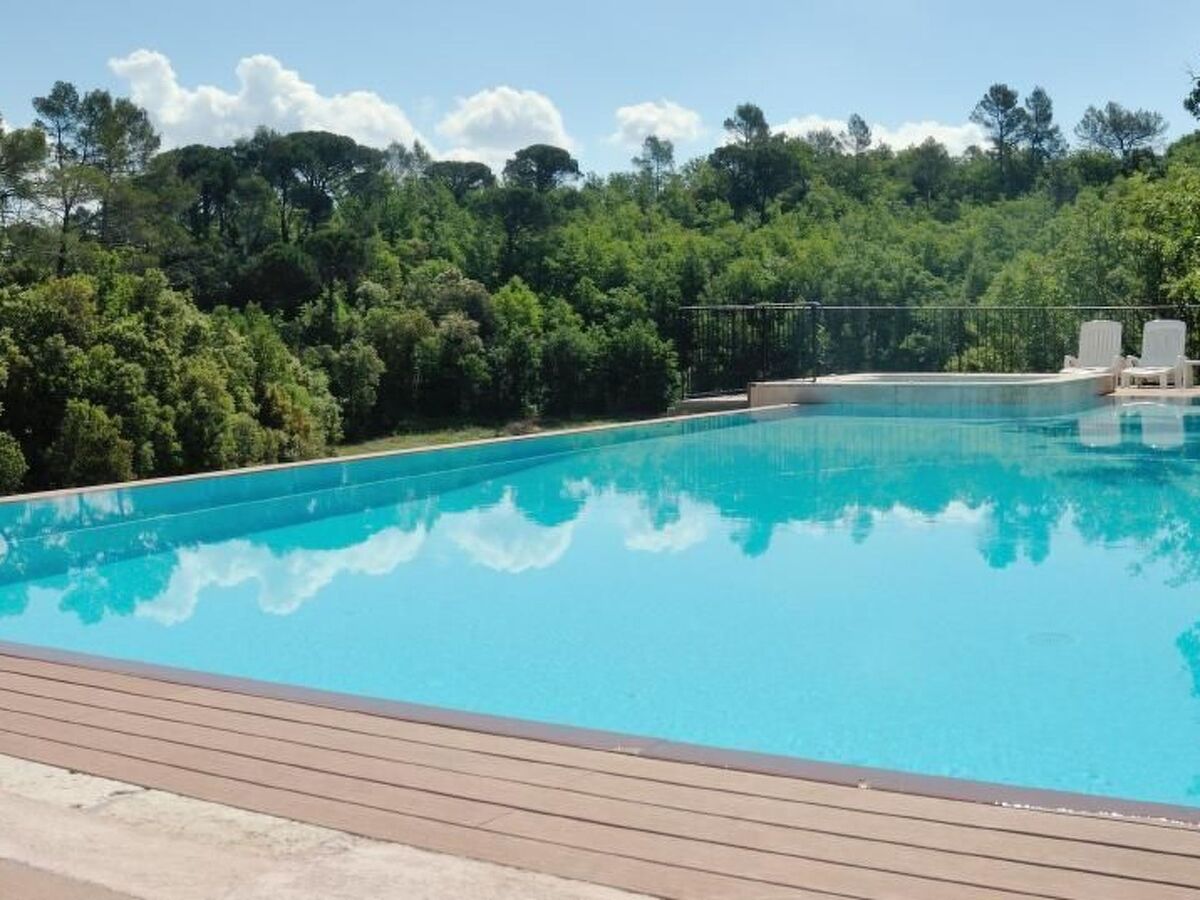 Appartement sur domaine viticole avec piscine à débordement - Photo 2