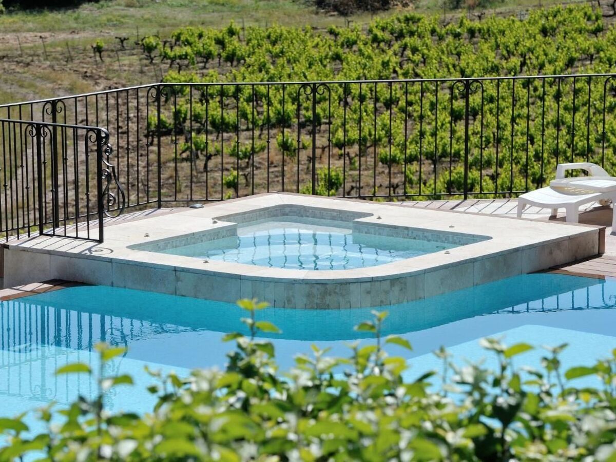 Appartement sur domaine viticole avec piscine à débordement - Photo 10