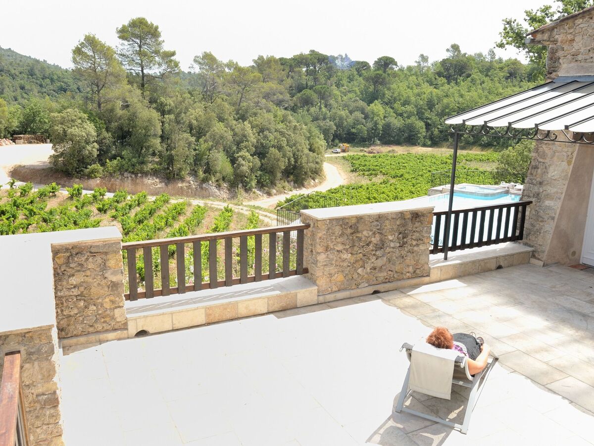 Appartement sur domaine viticole avec piscine à débordement - Photo 22