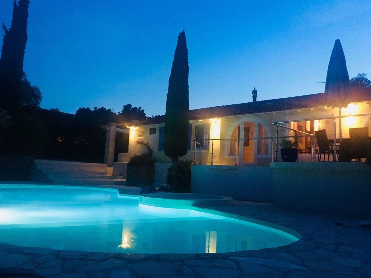 Villa La Petite Moujonne – 8 pers, piscine, 700 m plage - Photo 1