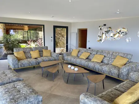 Exceptional villa located in Cap Bénat, Maison 14 personnes à Bormes les Mimosas - Photo 8
