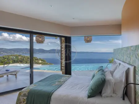 Exceptional villa located in Cap Bénat, Maison 14 personnes à Bormes les Mimosas - Photo 9