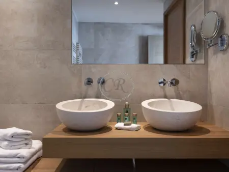 Exceptional villa located in Cap Bénat, Maison 14 personnes à Bormes les Mimosas - Photo 10
