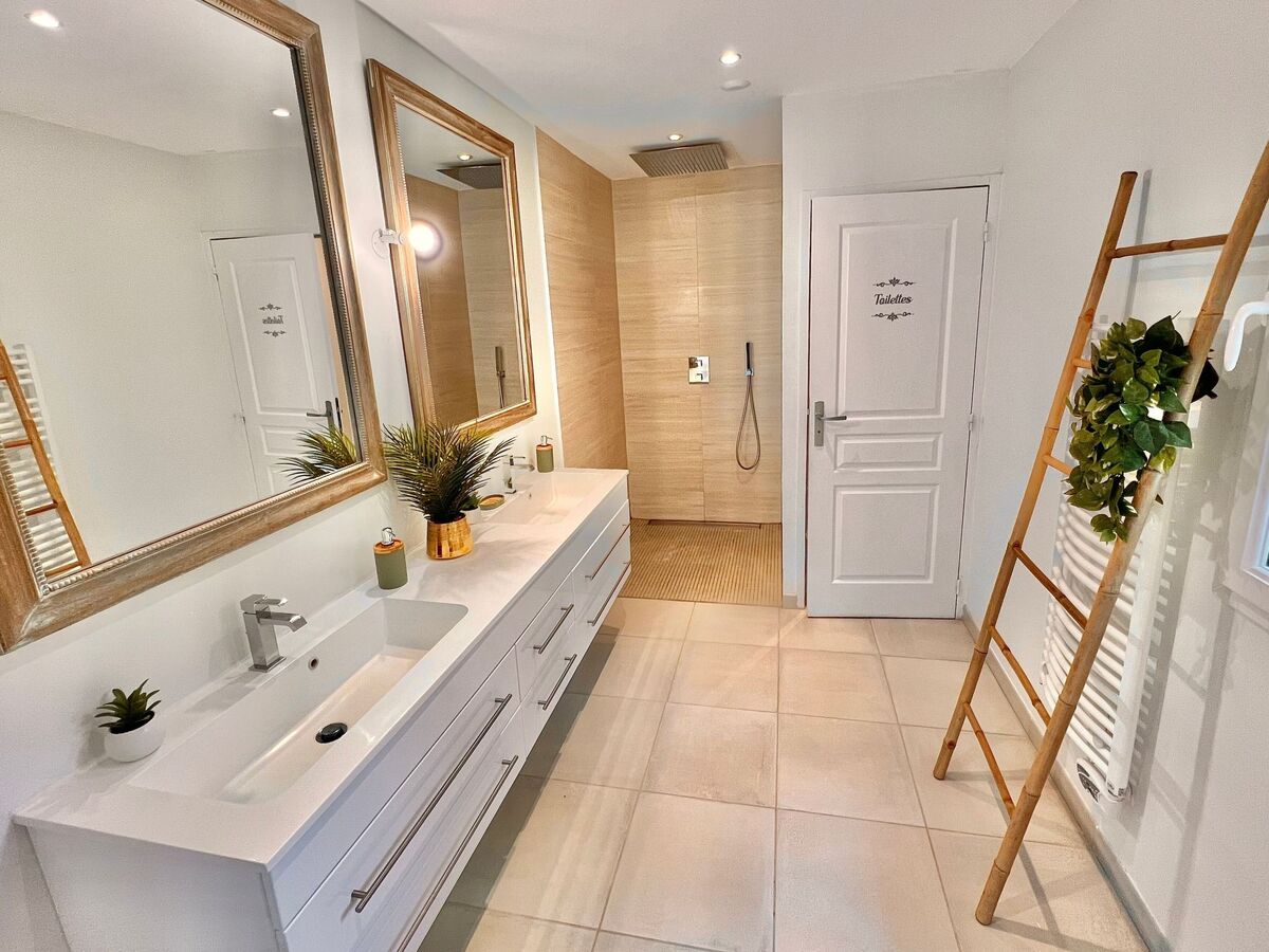 Villa La Villa Blanche - Cavalaire, piscine privée 4 chambres - Photo 18