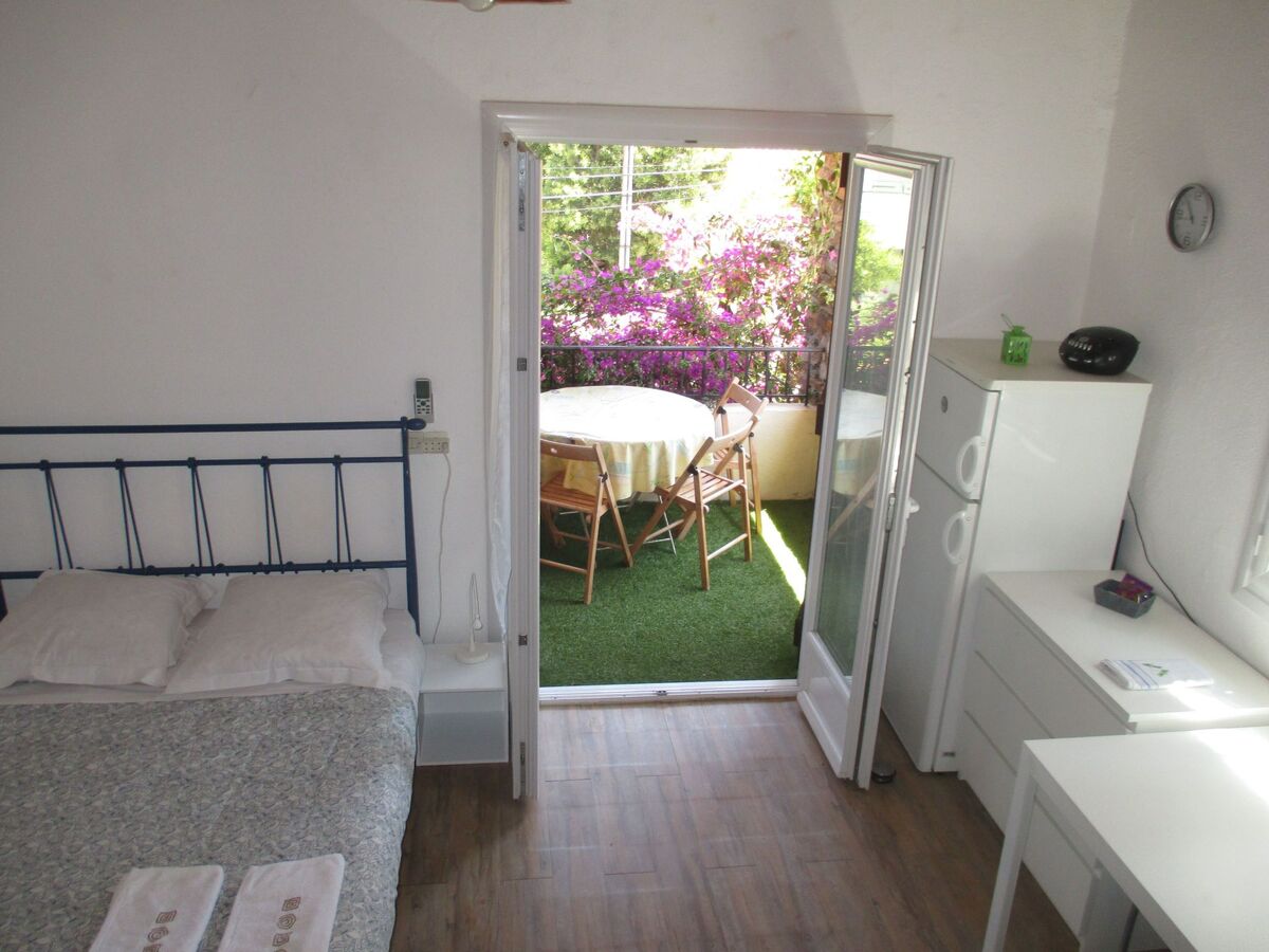 Appartement 2 chambres à Cavalaire, terrasse couverte - Photo 3