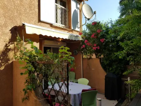 Location maison à Cogolin, Anlage mit Tennisplatz und 3 Gemeinschaftspools