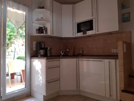 Anlage mit Tennisplatz und 3 Gemeinschaftspools, Location Maison 5 personnes à Cogolin - Photo 13