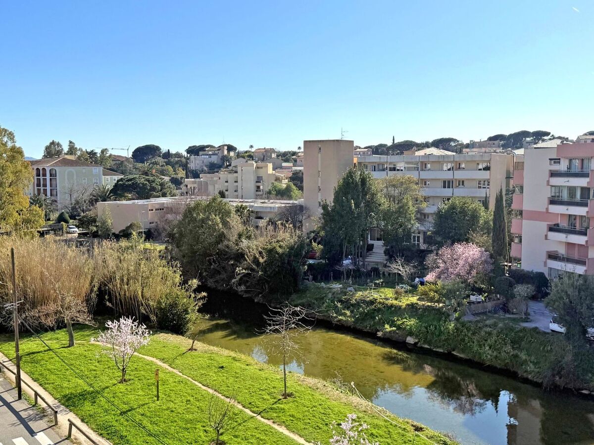 Appt T3 climatisé, centre-ville Sainte-Maxime - Photo 1