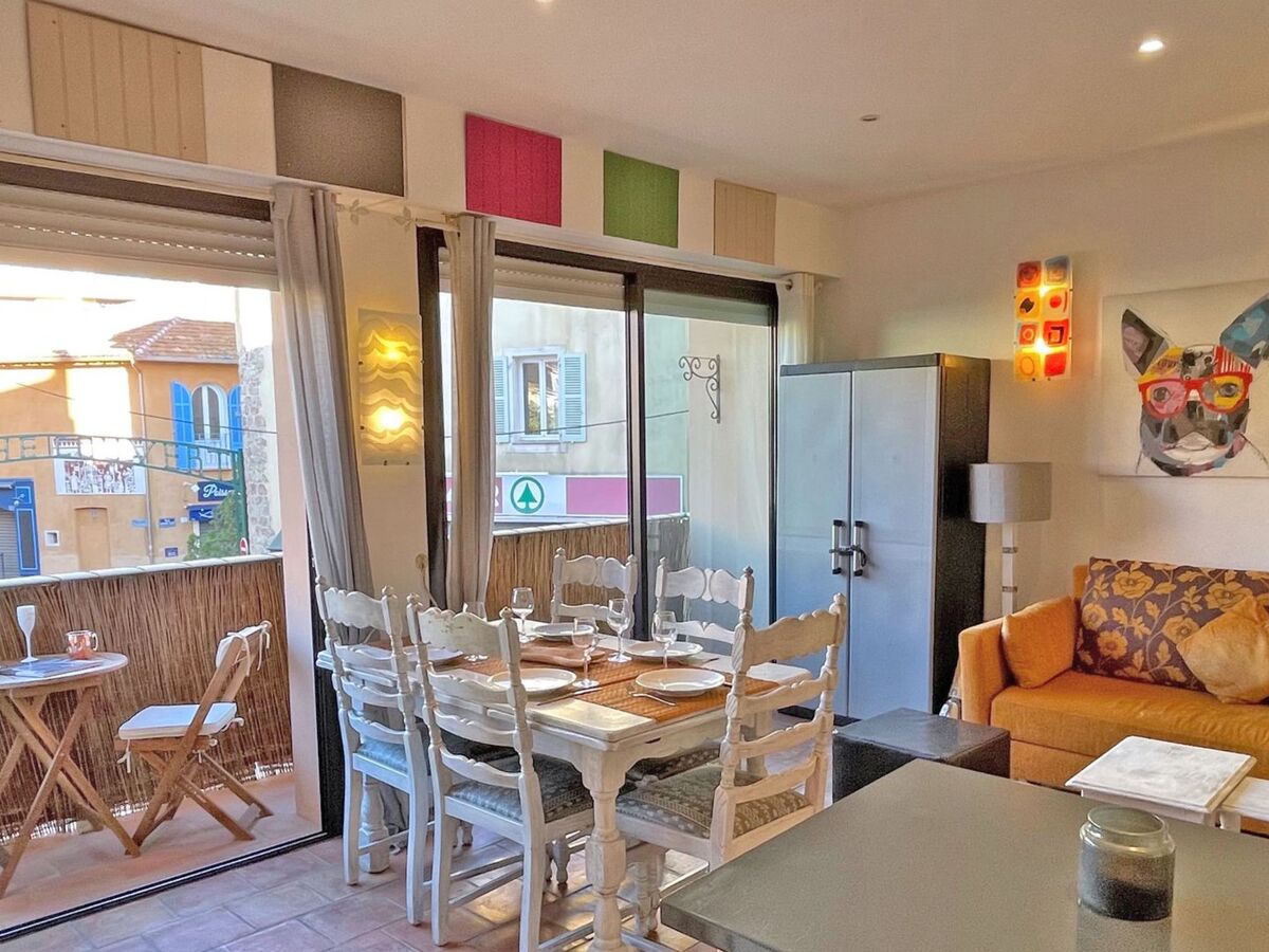 Apt 4 pers, vieille ville - Terrasse vue marché - Photo 1