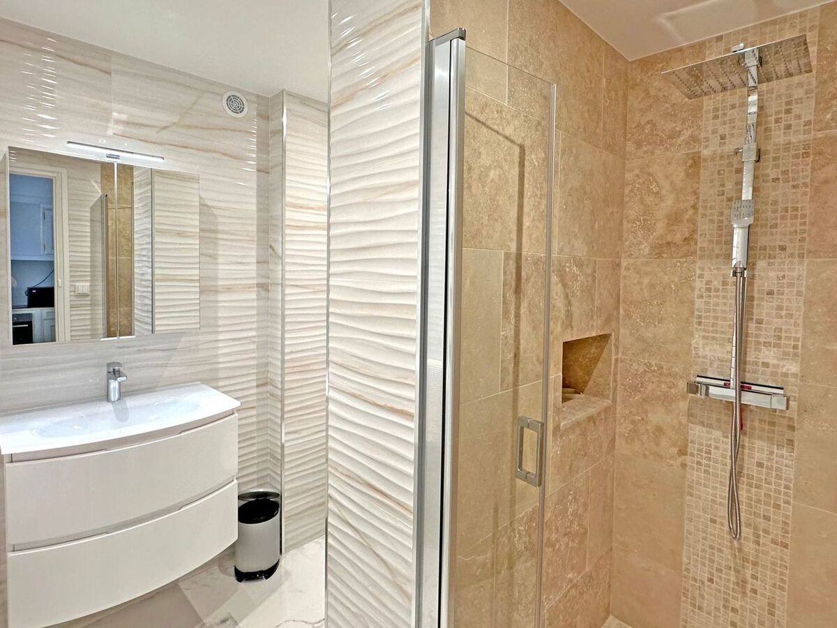 Apt T3 65m² centre-ville - Vue mer, clim, garage - Photo 12