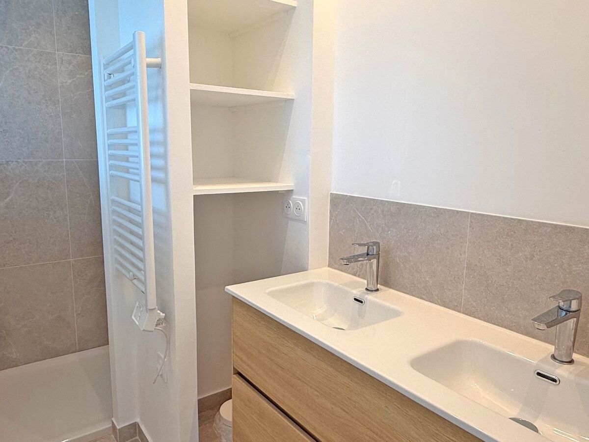 T3 83m² vue mer à Sainte Maxime, 400m plage - Photo 13