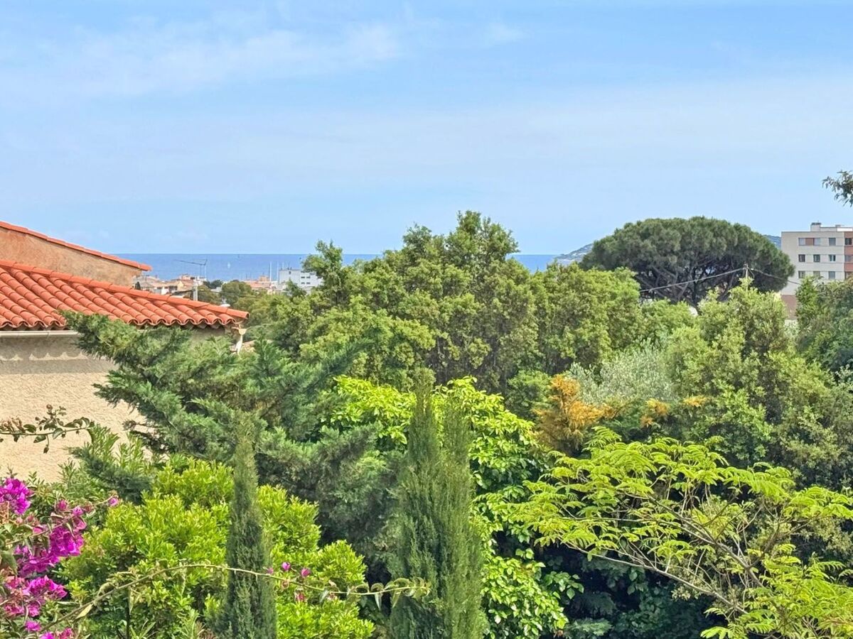 T4 100m² rénové avec terrasse 30m² - Sainte Maxime - Photo 2