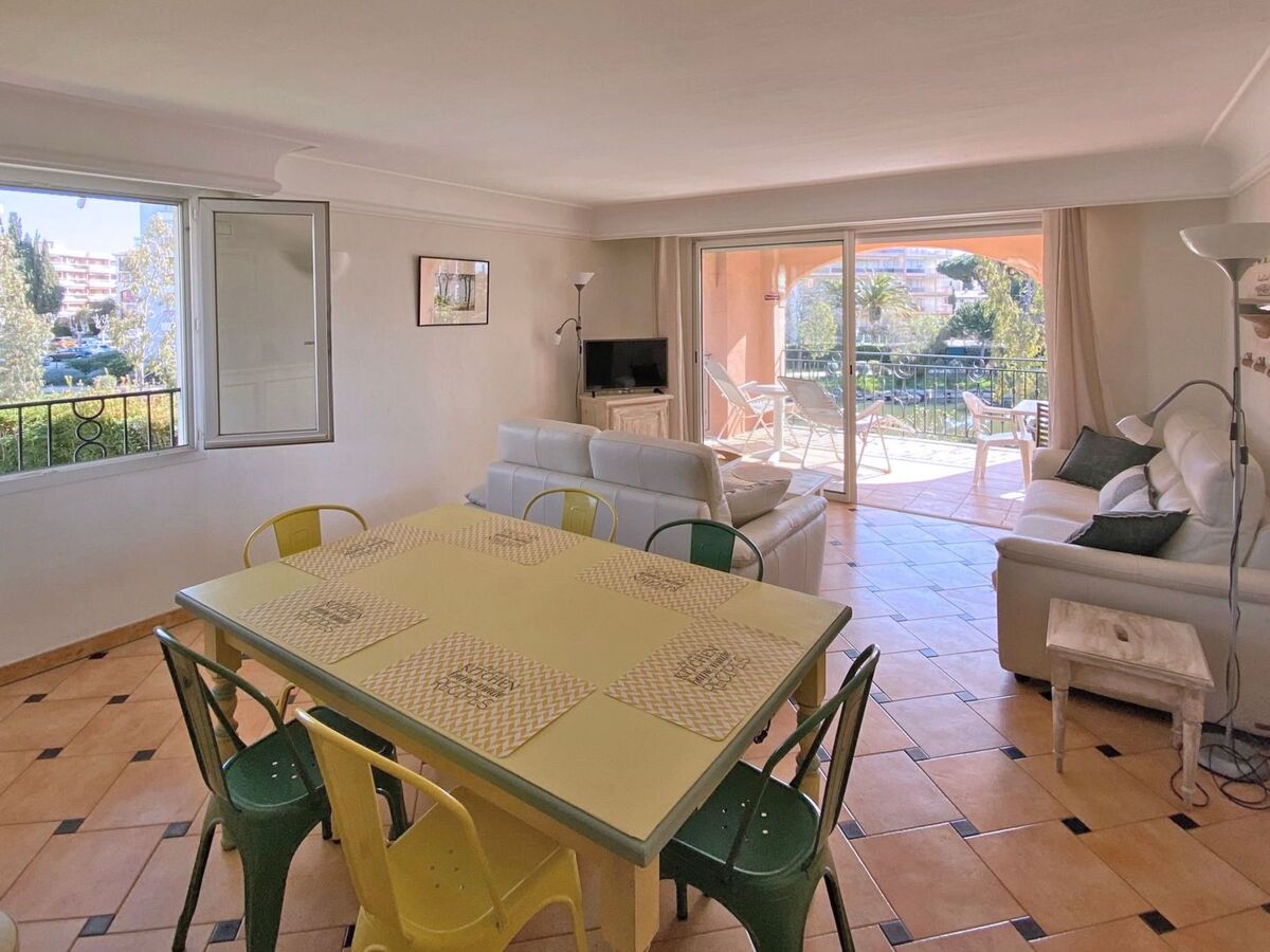 Appt 3 chambres avec terrasse vue mer à Sainte-Maxime - Photo 9