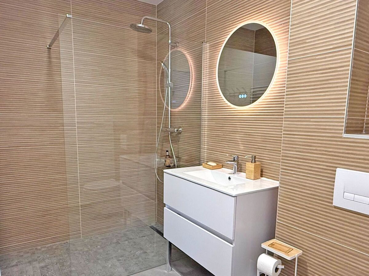 Maison 10 pers, piscine privée à 350m de la plage - Photo 18