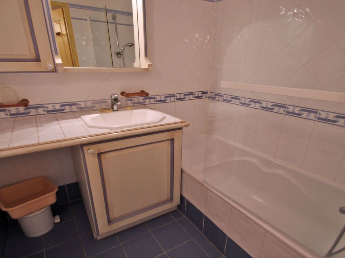 Appartement T2 climatisé, terrasse et piscine à Sainte-Maxime - Photo 11