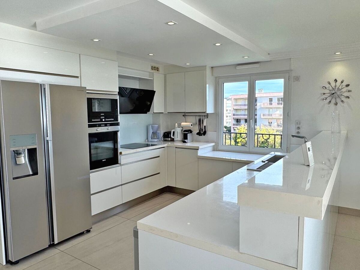 T4 climatisé Sainte-Maxime, terrasse 28m², piscine - Photo 9