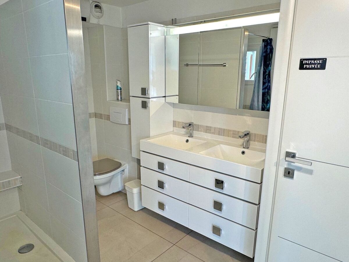T4 climatisé Sainte-Maxime, terrasse 28m², piscine - Photo 12