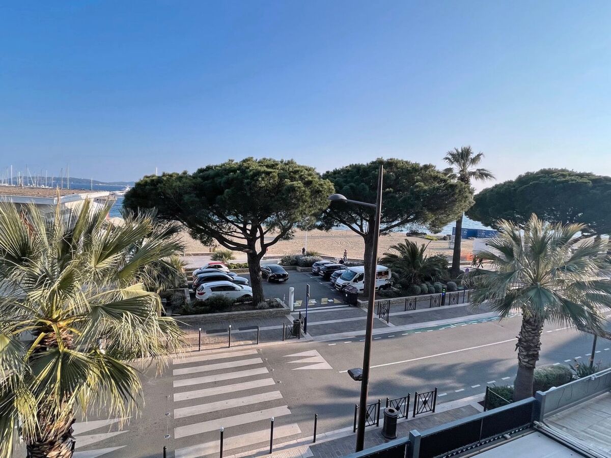 Appt T3 climatisé face plage à Sainte-Maxime - Photo 1