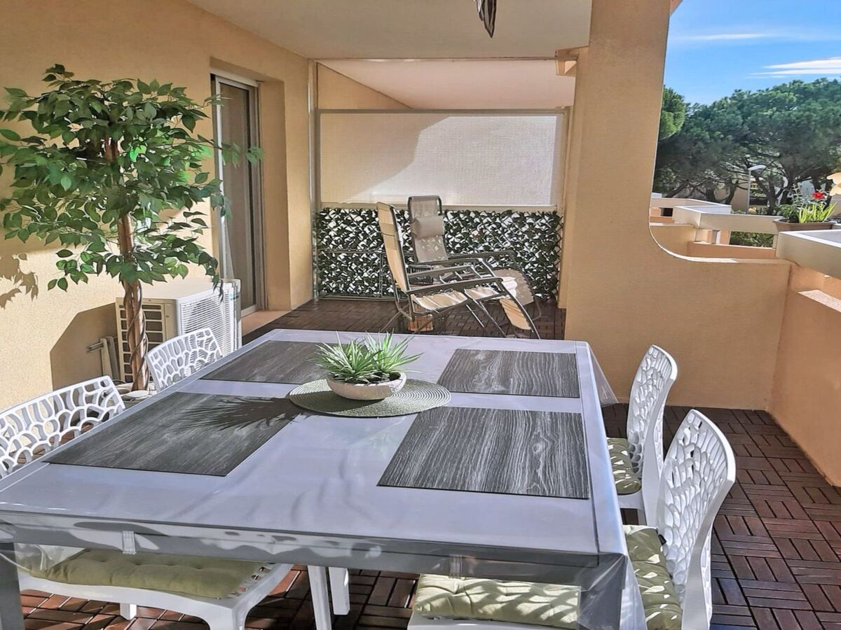Appartement T2 rénové, terrasse 28m² - Sainte-Maxime - Photo 2