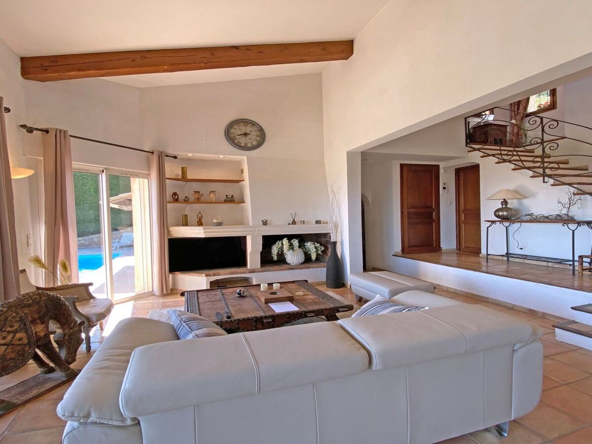 Villa Lisuzem, piscine privée et vue mer à Sainte-Maxime - Photo 5