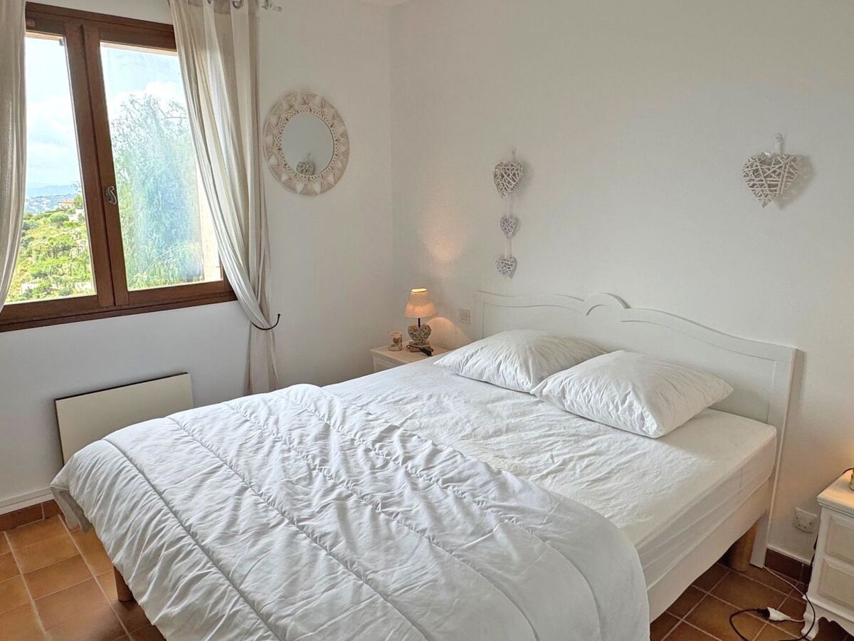 Villa Lisuzem, piscine privée et vue mer à Sainte-Maxime - Photo 16