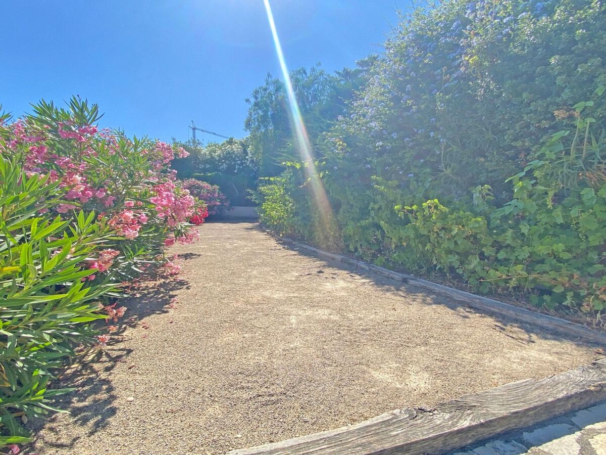 Villa Lisuzem, piscine privée et vue mer à Sainte-Maxime - Photo 22
