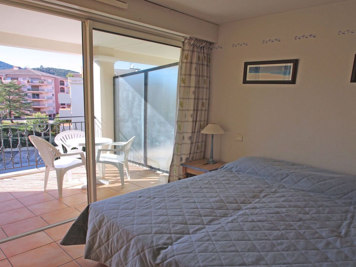 Appartement 4 pièces Port Marine avec piscine - Photo 2