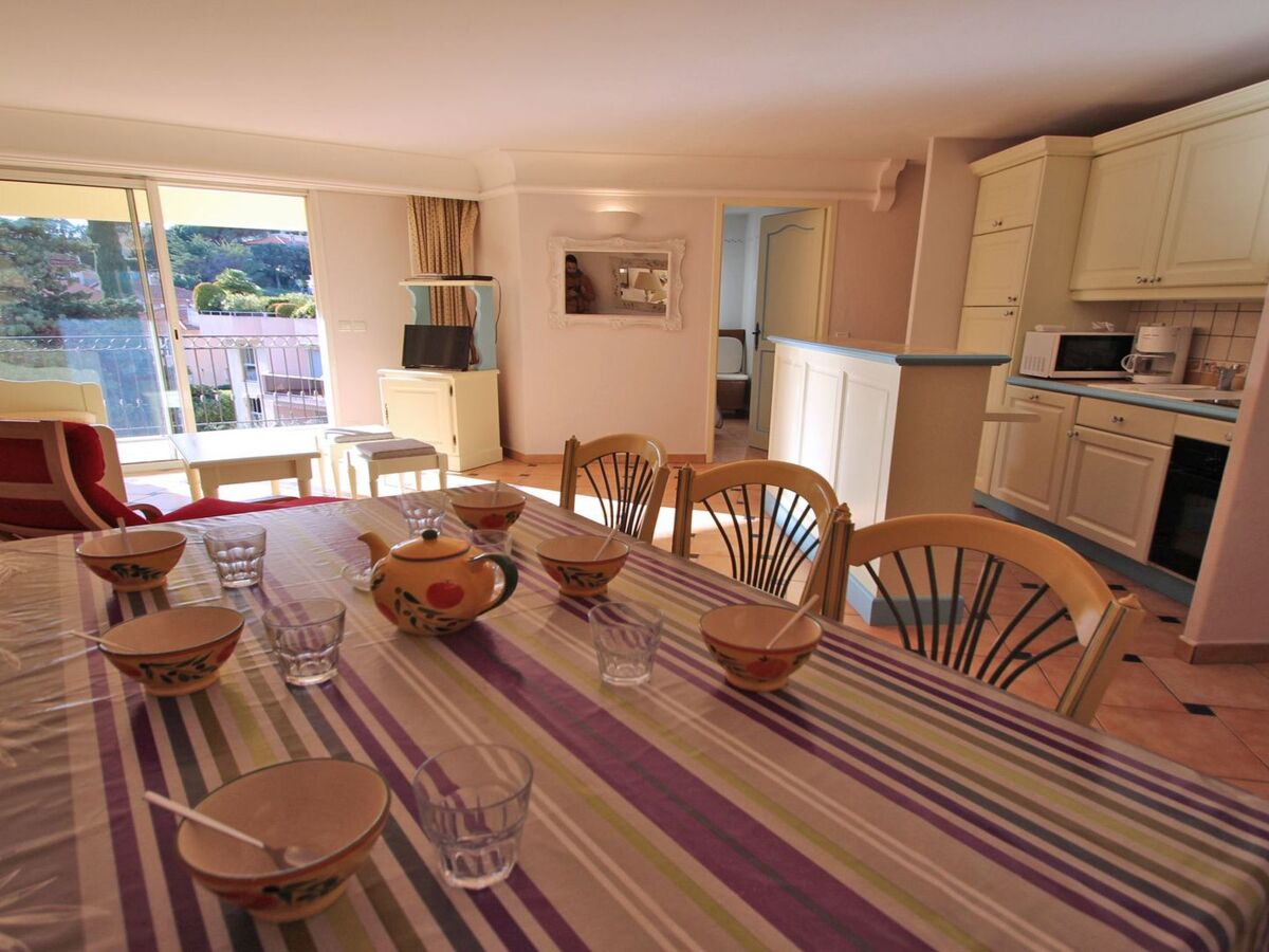 Appartement 4 pièces Port Marine avec piscine - Photo 3
