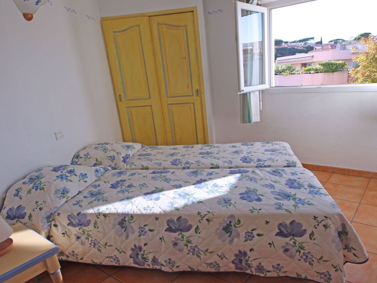 Appartement 4 pièces Port Marine avec piscine - Photo 10