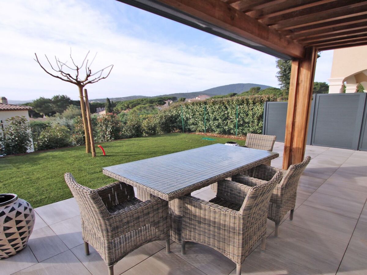 Appartement T2 climatisé, jardin privatif et piscine - Photo 1