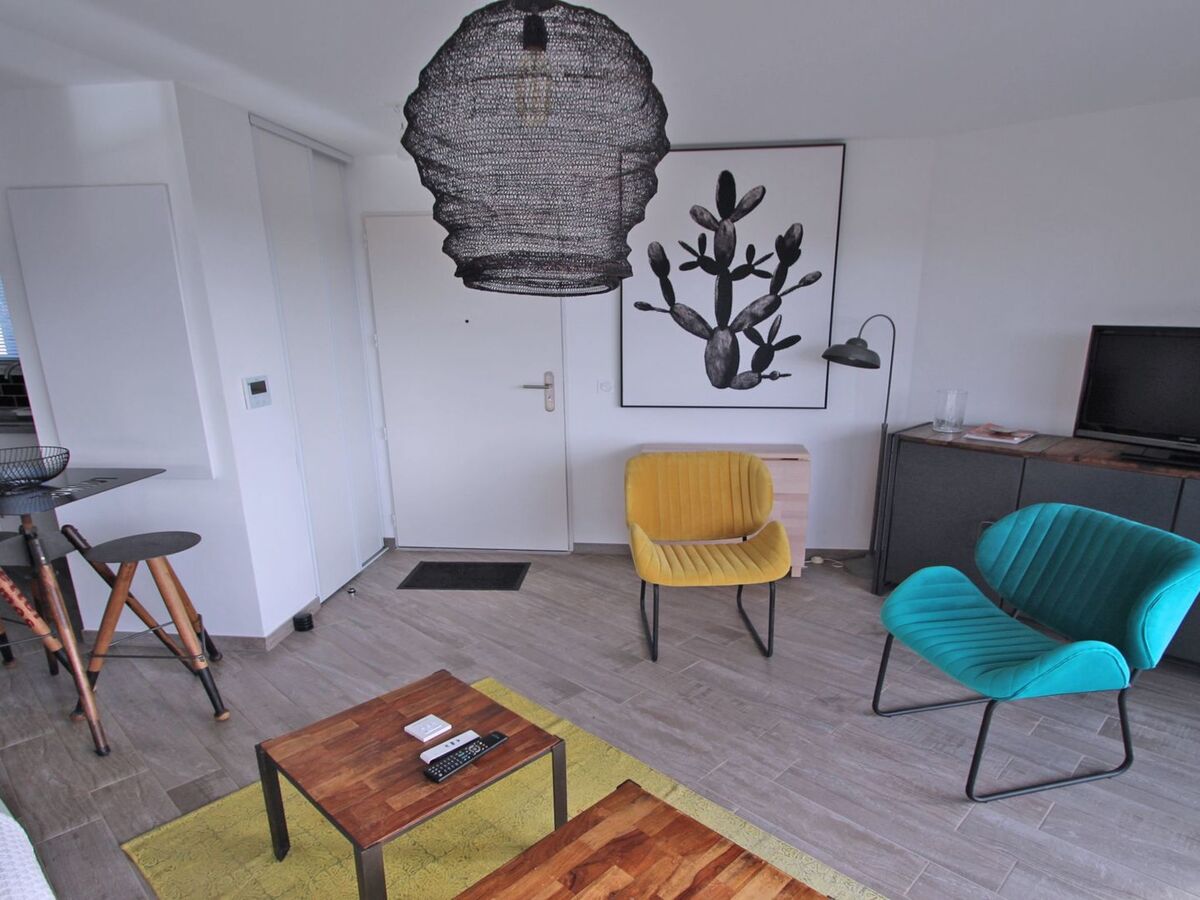 Appartement T2 climatisé, jardin privatif et piscine - Photo 5