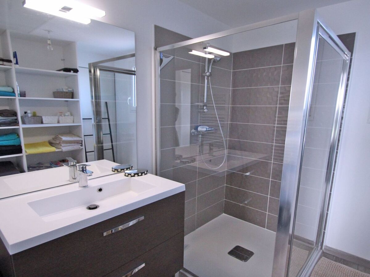 Appartement T2 climatisé, jardin privatif et piscine - Photo 10