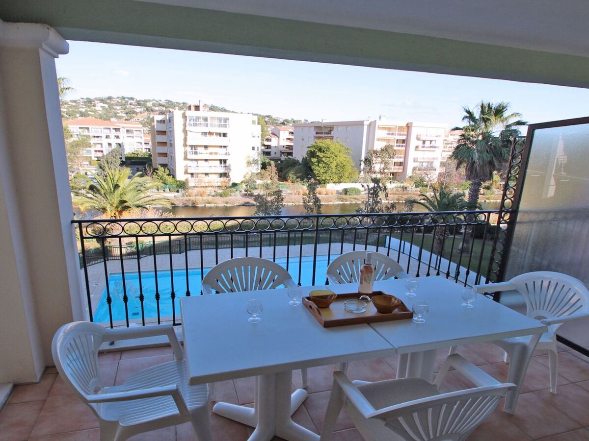 Appartement 4 pers. Sainte Maxime, terrasse vue piscine - Photo 2