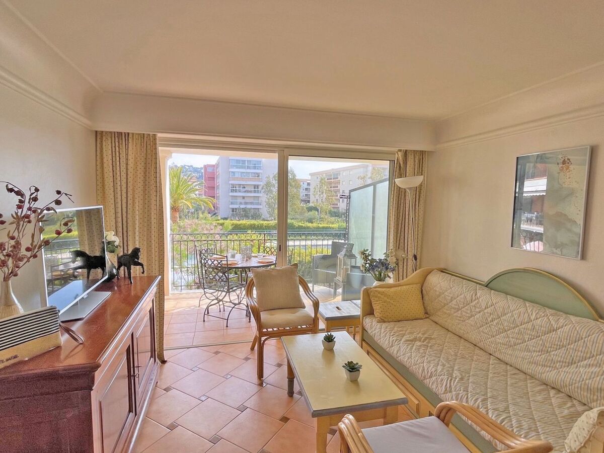 Appartement Port Marine - Terrasse vue piscine à Sainte Maxime - Photo 3