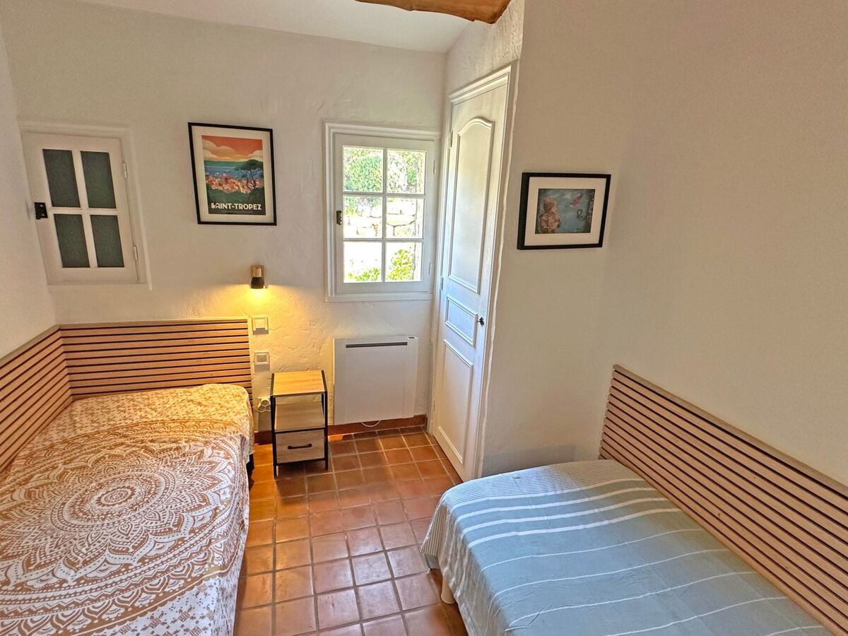 Bastide 2 chambres vue mer à Sainte-Maxime, piscine - Photo 11
