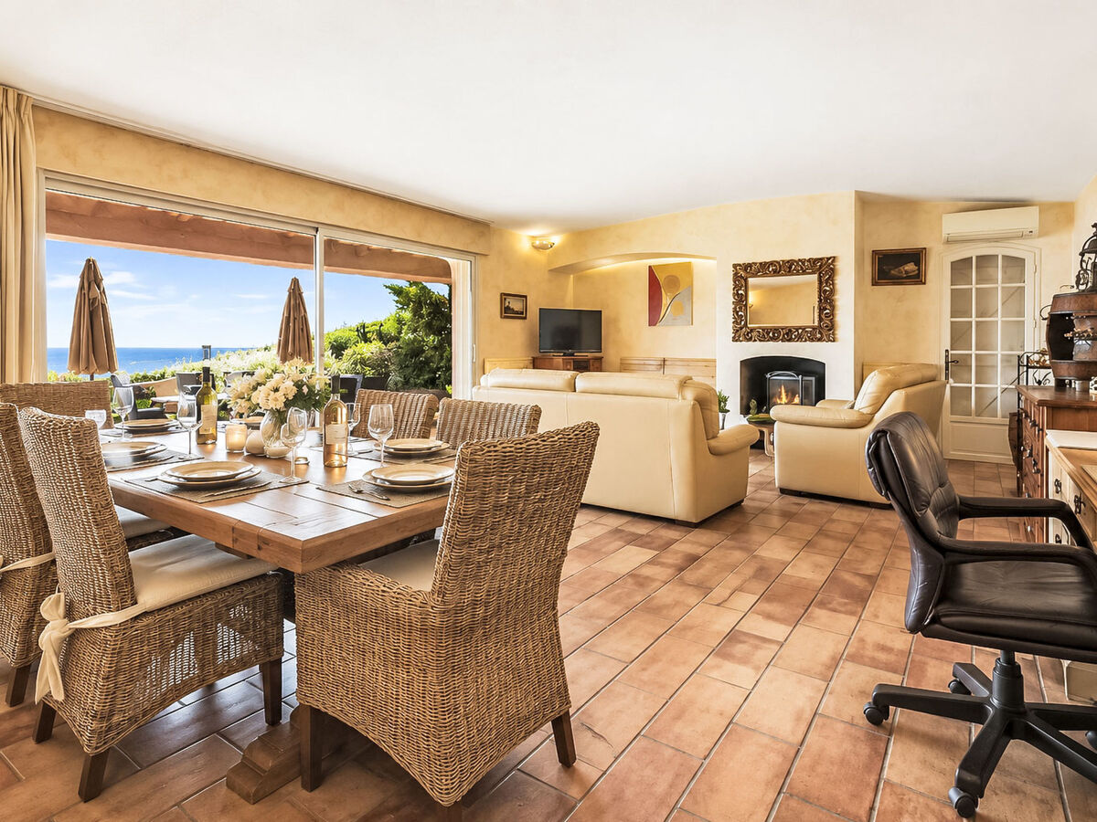 Maison 6 pers. avec piscine privée et vue mer à Les Issambres - Photo 4