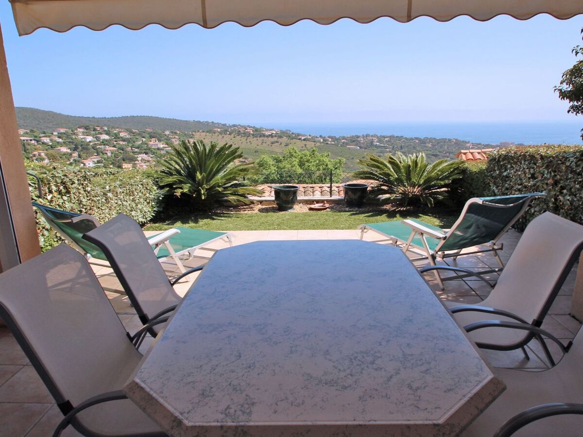 Mazet 4 pers avec vue mer aux Issambres - Photo 5