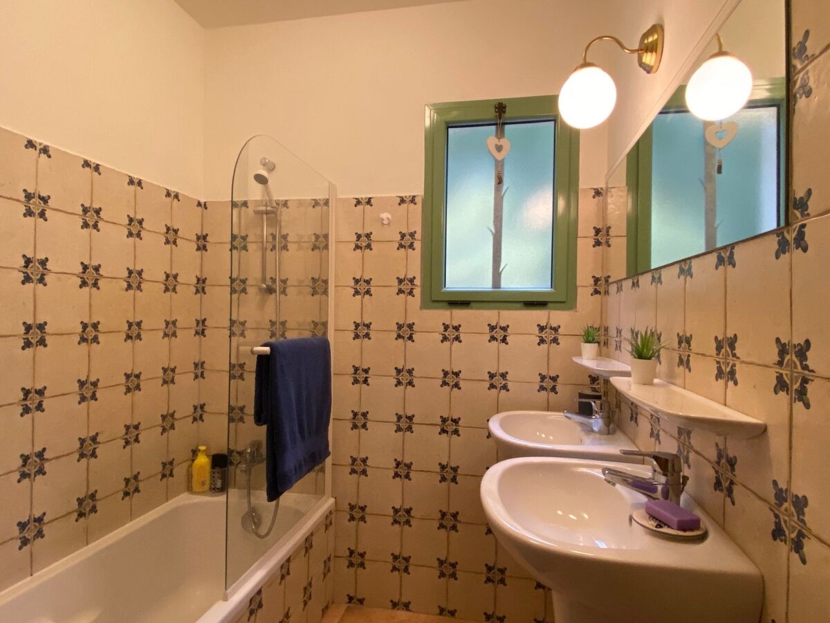 Villa Barbara, maison 6 chambres avec piscine chauffée - Photo 26