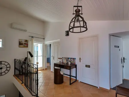Villa 259 Fréjus : vue mer, piscine chauffée et jacuzzi - Photo 8