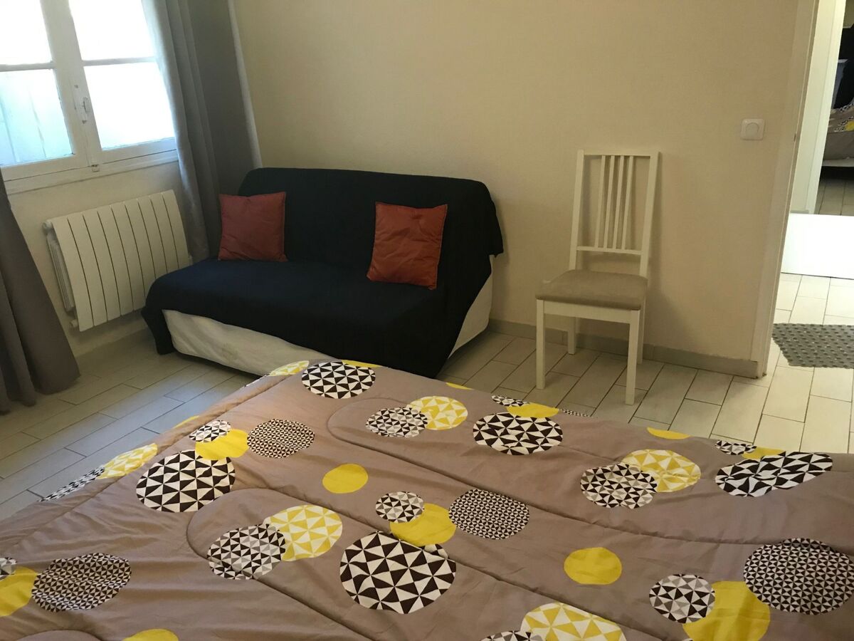 Appartement rez-de-jardin 400 m de la plage à Fréjus - Photo 12