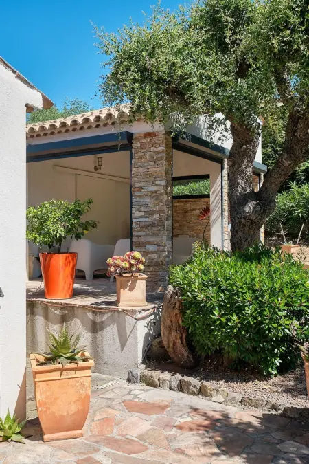 Herrliche Villa mit Meerblick, Pool, 400m vom Meer entfernt - Photo 7
