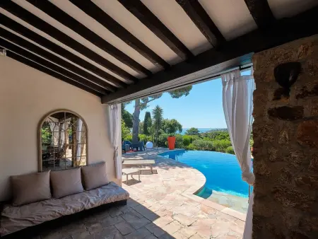 Herrliche Villa mit Meerblick, Pool, 400m vom Meer entfernt - Photo 35