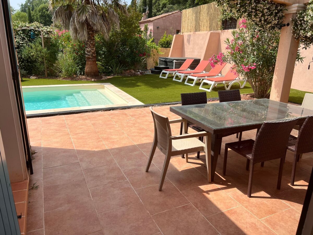 Maison 3 chambres piscine chauffée et jacuzzi à Taradeau - Photo 17