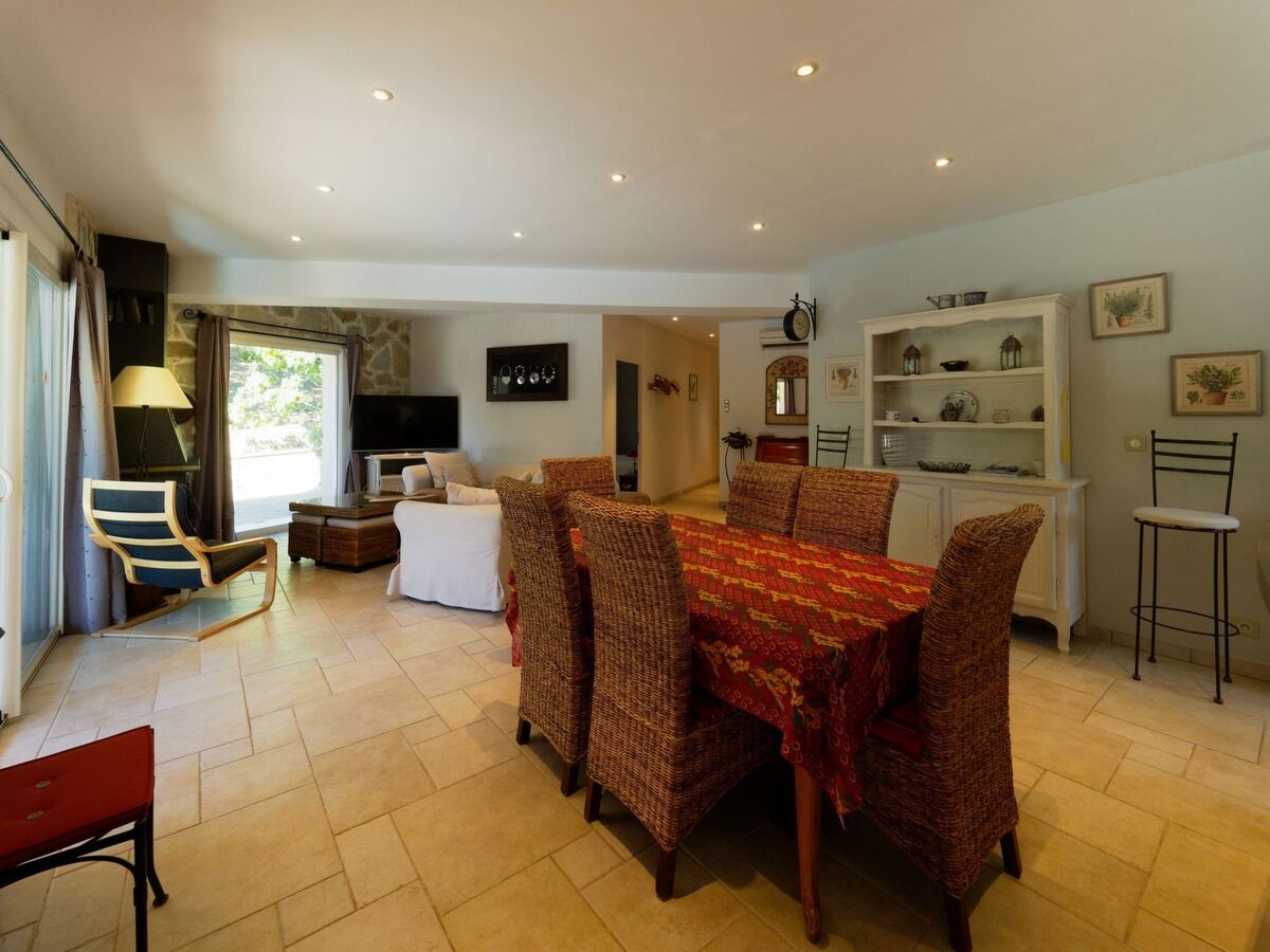 Villa 4 chambres avec piscine chauffée à Taradeau - Photo 11