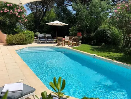 Location maison à Saint Raphaël, Charmante Villa mit Pool und Golfplatz